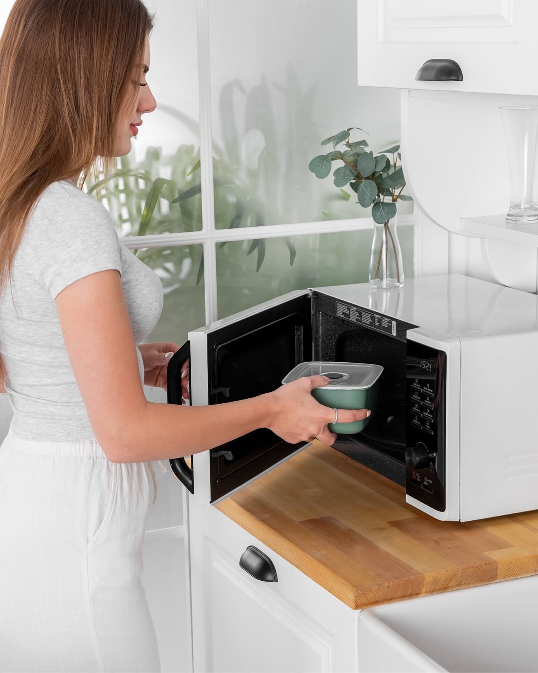 Stile Cucina 3 Adet Vakumlu Sızdırmaz Mikrodalga Kullanımına Uygun Saklama Kabı Seti 450-950-1800 Ml