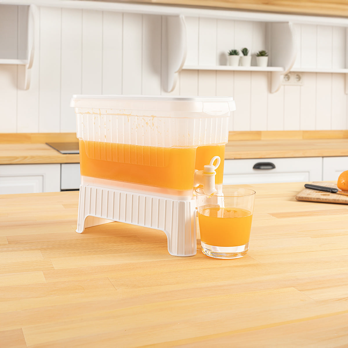 Stile Cucina 4,5 Litre Musluklu Ve Ayaklı Buzdolabı Su Limonata Sebili Beyaz